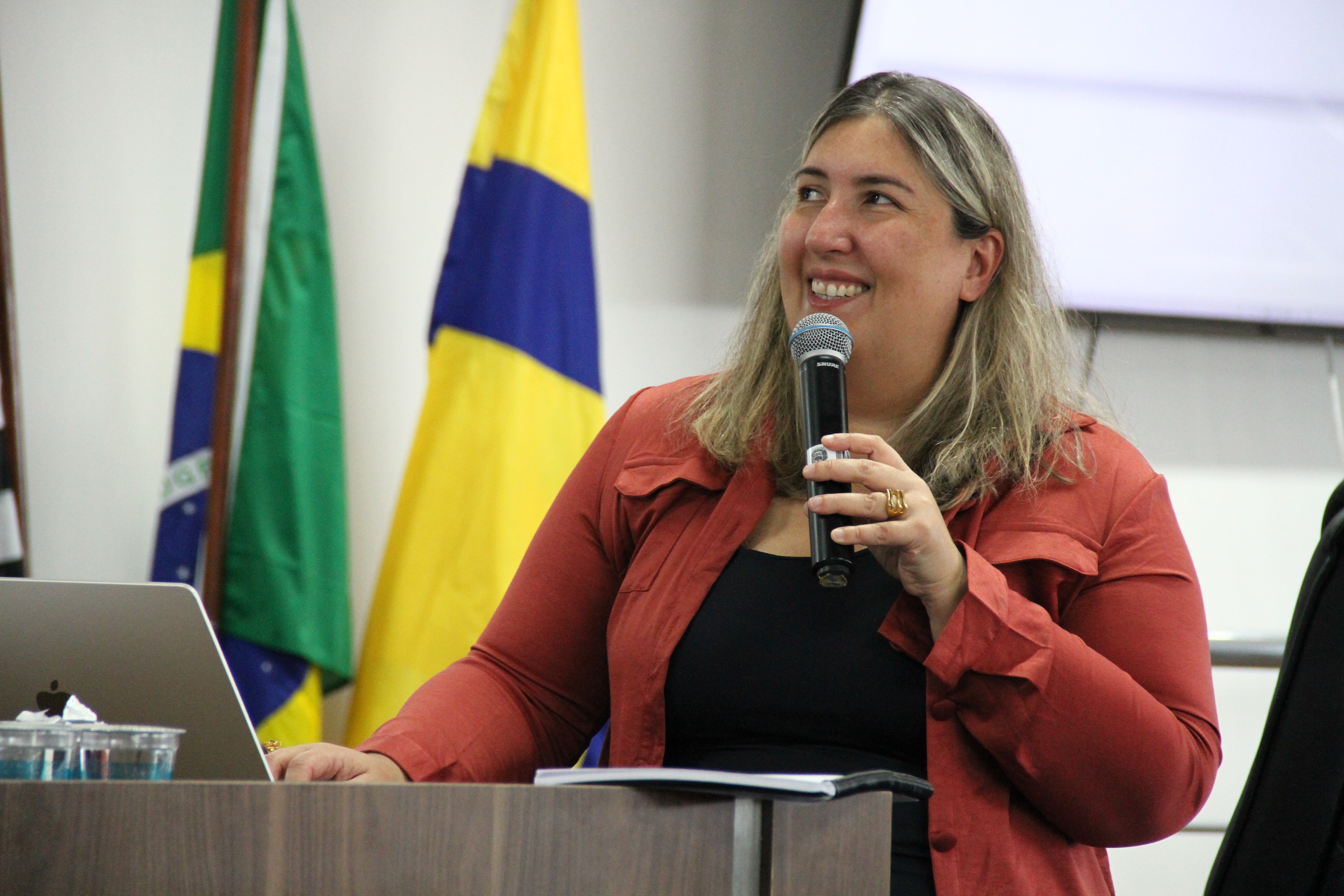 Servidores da Câmara passam por treinamento