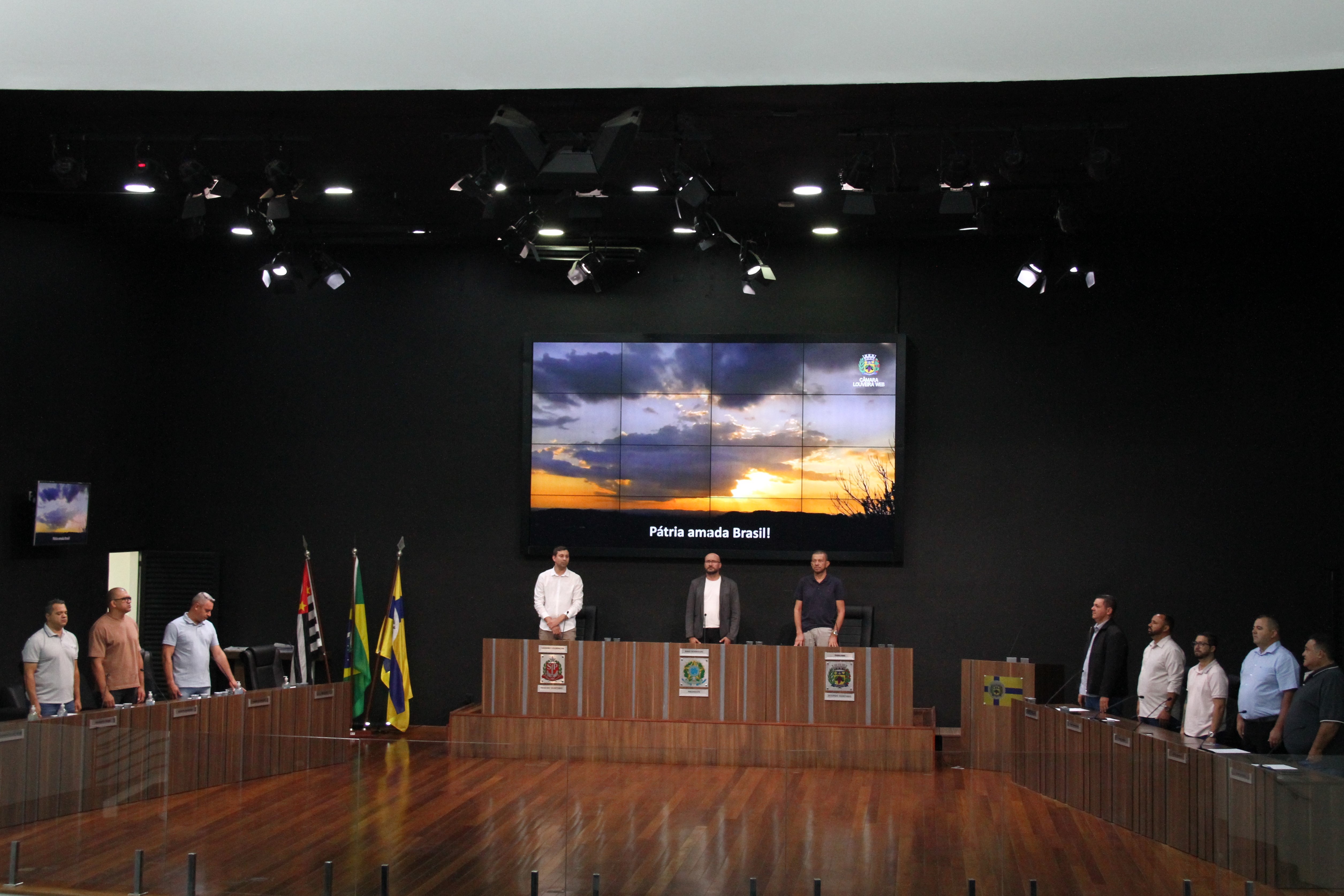 Vereadores aprovam reforma da Previdência e entram em recesso