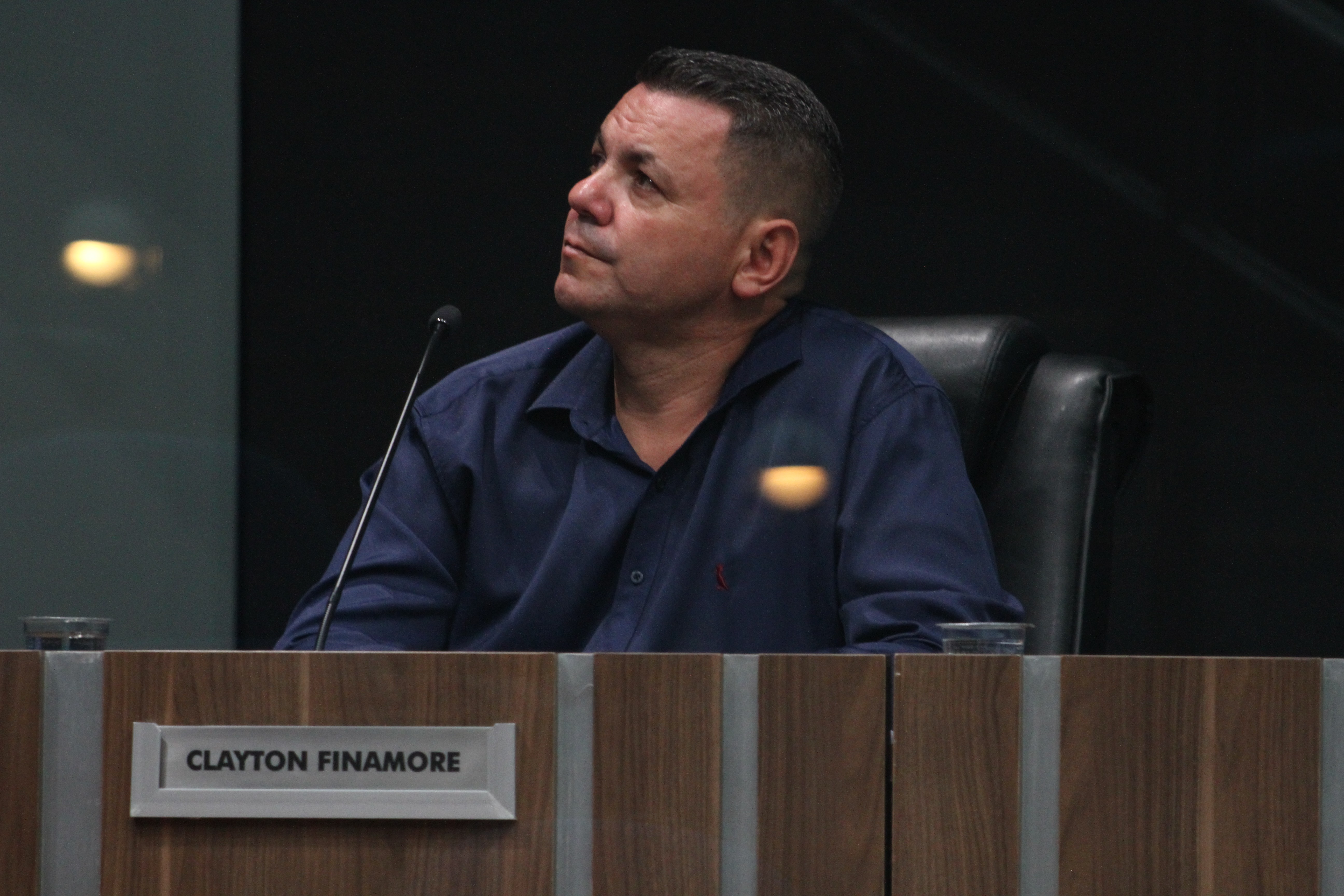 Profissional da beleza terá dia especial em Louveira